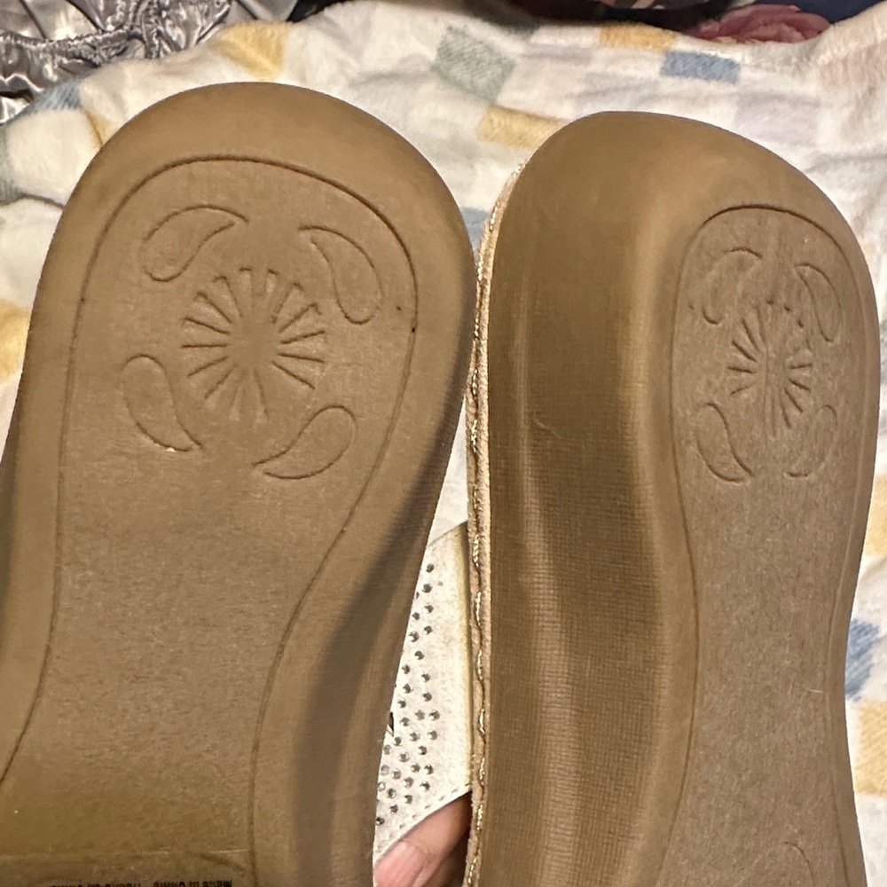 Elegant Silver and Tan Women's Slip On Sandals size 9 M - Picture 5 of 8